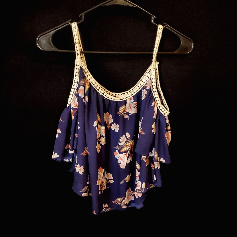 WOMEN FLORAL TOP